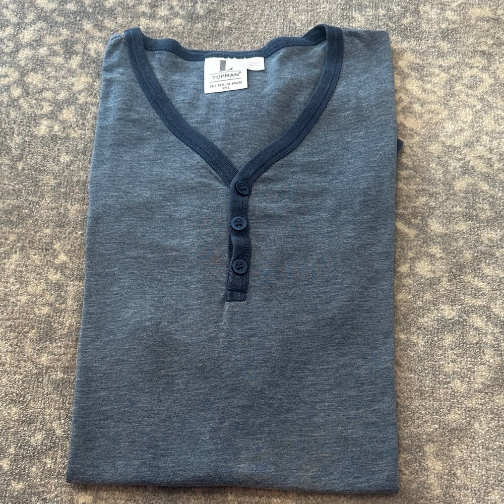 Topman V-Neck three button T-shirt in Blue Mens
